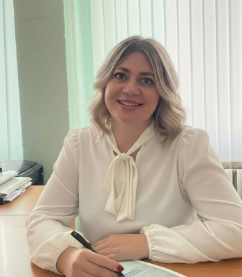 Бухгалтер, председатель профкома                                                     тел.: (01645) 3-70-79
